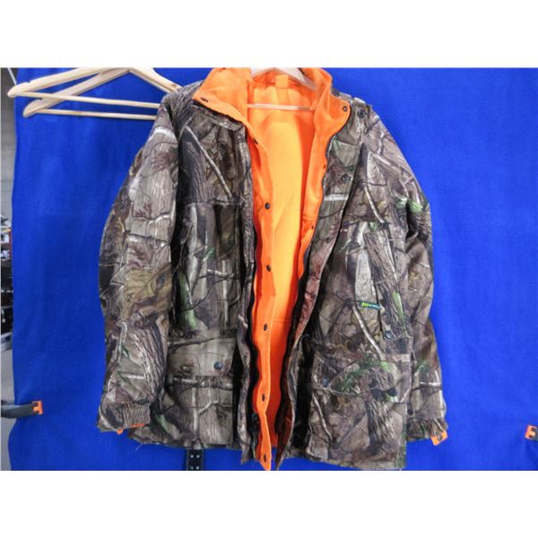 Natural Habitat Reversible Camo/Orange Jacket - Size Large