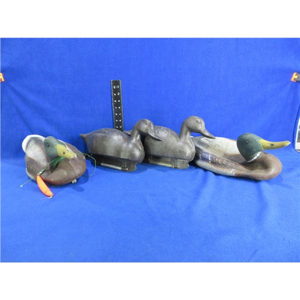 4 Vintage Duck Decoys - 2 Woodstream D-100, 2 Unknown