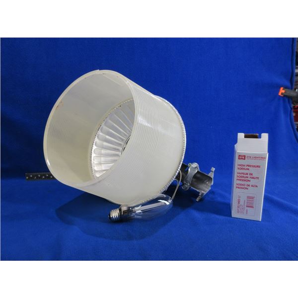 150 Watts Type S55 High Pressure Sodium Light with a New Bulb