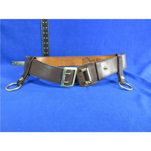 McCue Gun Leathers Canada Leather Belt Size 44
