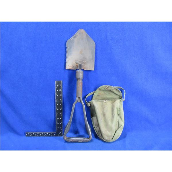 Vintage Folding Entrenching Shovel - Appears to be US Military