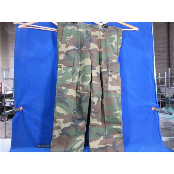 Parklands Canada Duty BDU'S Camo Pants - Size 2X-Large Regular