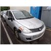 Image 2 : 2010 Nissan Versa