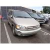 Image 2 : 2000 Toyota Sienna