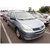 Image 2 : 2004 Toyota Sienna