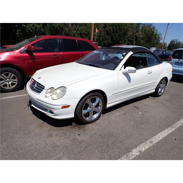 2005 Mercedes-Benz CLK320