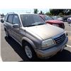Image 2 : 2002 Suzuki XL7