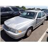 Image 1 : 1999 Volvo S70