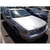 Image 2 : 1999 Volvo S70