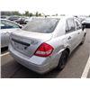 Image 3 : 2010 Nissan Versa