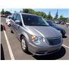 Image 2 : 2016 Chrysler Town and Country