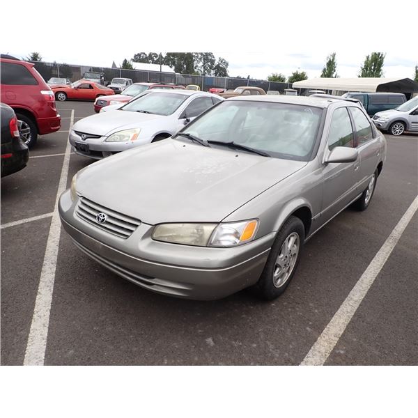 1999 Toyota Camry