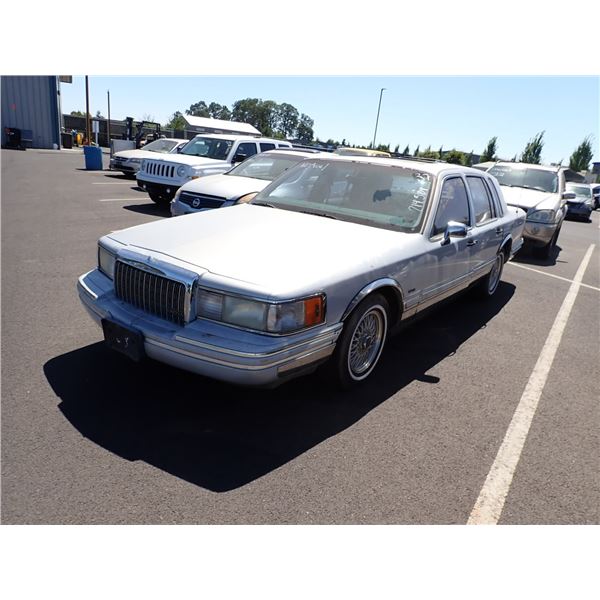 1994 Lincoln Town Car