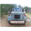 Image 2 : 1960s? International 180 Series Tandem, Gas, PTO, 