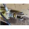 Image 2 : John Deere Cylinder 