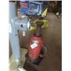Image 2 : Implement/Trailer Jack, Hydraulic Jack 