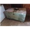 Image 1 : Antique Wood Chest with Original Paint 20'' x 