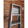 Image 2 : Aluminum Step Ladder with Paint Tray 6ft 