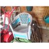Image 3 : 3 Folding Chairs, 4 Patio Chairs, Lounge 
