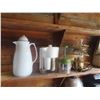 Image 8 : Christmas Tree Stand, Planters, Fan, Can Crusher, 