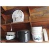 Image 9 : Christmas Tree Stand, Planters, Fan, Can Crusher, 