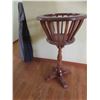 Image 1 : Wood Plant Stand 