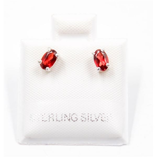#40-NATURAL MOZABIQUE GARNET STUD EARRINGS