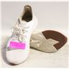 Image 1 : PUMA LDS RUNNERS WOMENS SIZE 8