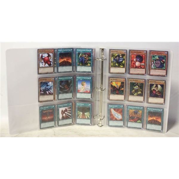 BINDER YUGIOH COLLECTOR CARDS