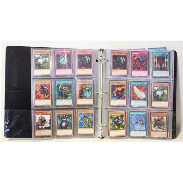 BINDER YUGIOH COLLECTOR CARDS