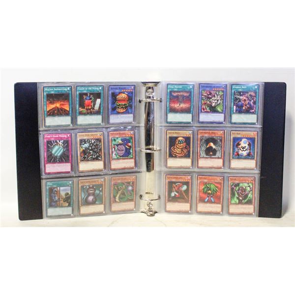 BINDER YUGIOH COLLECTOR CARDS