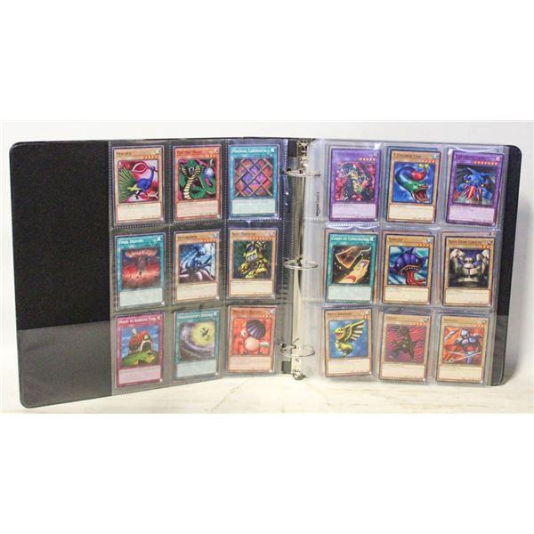 BINDER YUGIOH COLLECTOR CARDS