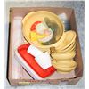 Image 1 : 40 PCS VINTAGE TUPPERWARE