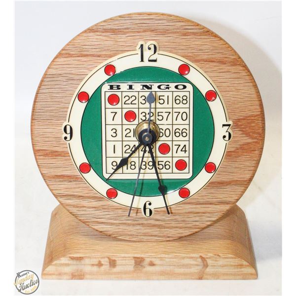 QUARTZ BINGO CLOCK ON WOODEN