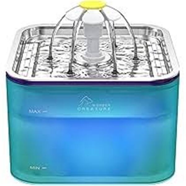 NEW WITH BOX CRYSTAL PET WATER FOUNTAIN