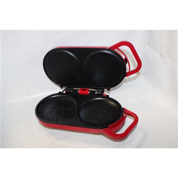 MICKEY MOUSE DOUBLE WAFFLE IRON