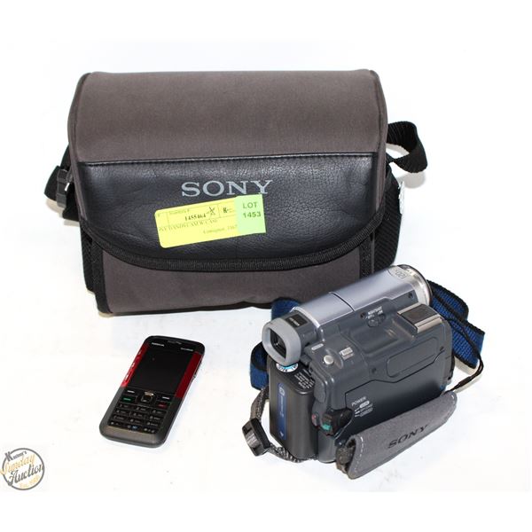 SONY HANDYCAM W/CASE