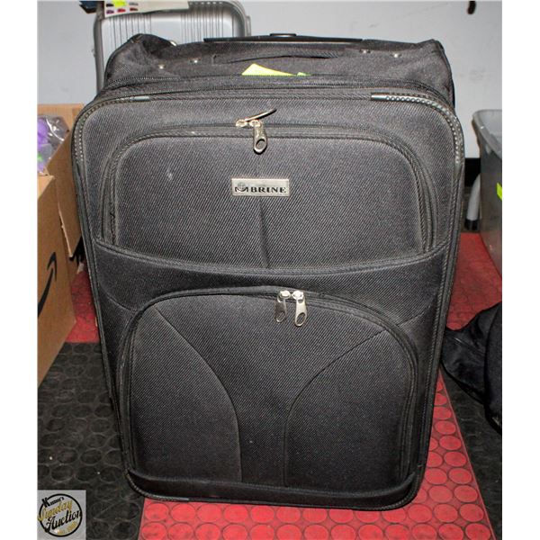 MEDIUM SIZE BLACK SUITCASE