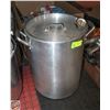 Image 1 : LARGE LIDDED ALUMINUM COOKING POT +