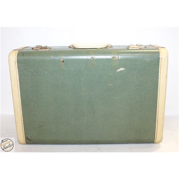 VINTAGE GREEN SUITCASE