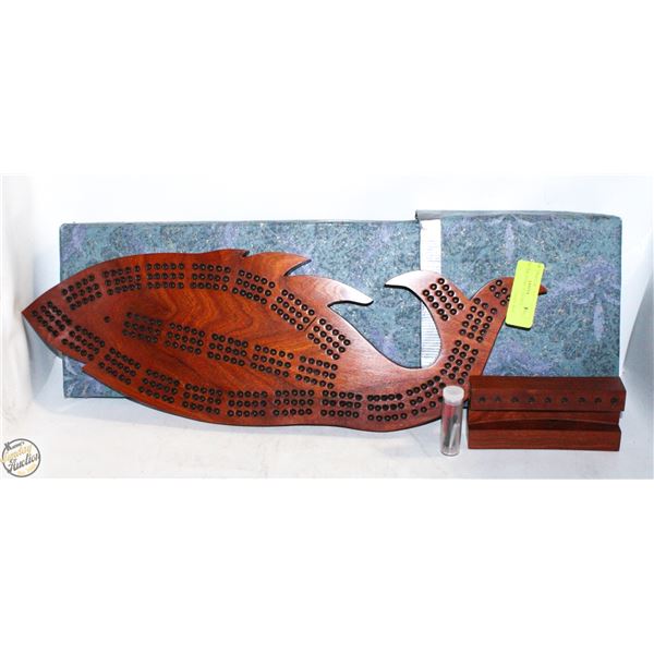 FISH CRIB BOARD WITH PEGS