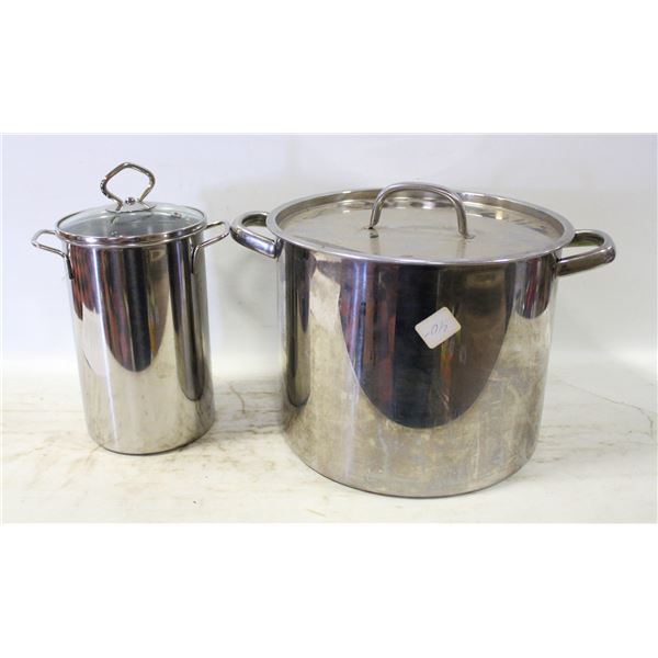 LARGE LIDDED COOKING POT WITH SMALL TALL