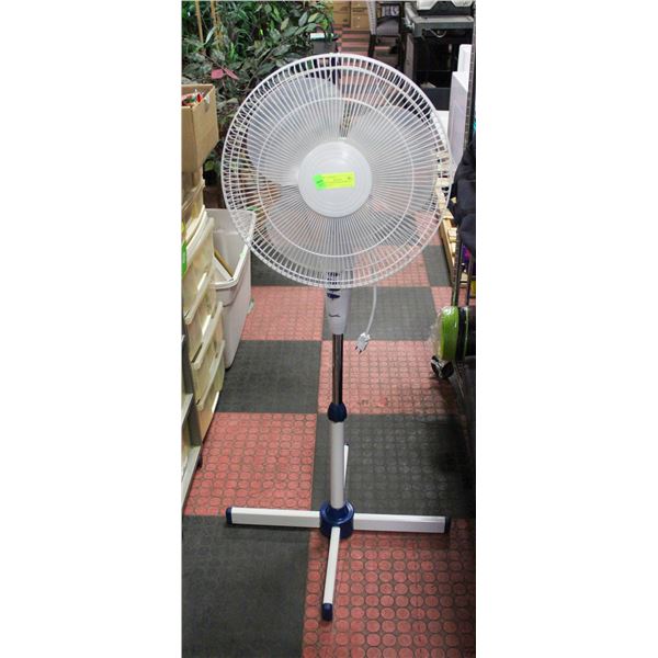 17" DIA. ADJUSTABLE PEDESTAL/ FLOOR FAN