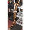 Image 1 : 6 WALKING STICKS