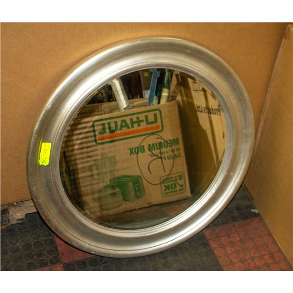 28 INCH SILVER ROUND MIRROR