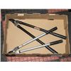 Image 1 : SET OF 2 TREE PRUNING CUTTERS