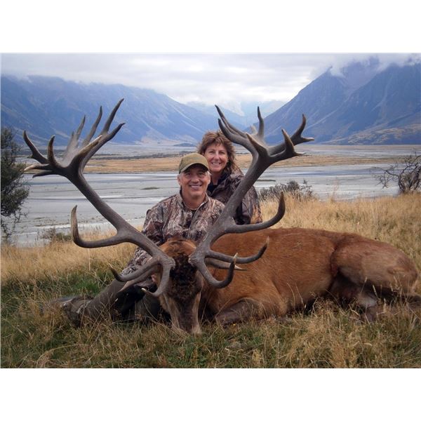 JOHN SCURR: 5-Day/4-Night Red Stag Hunt for Two Hunters in New Zealand - Includes Trophy Fees