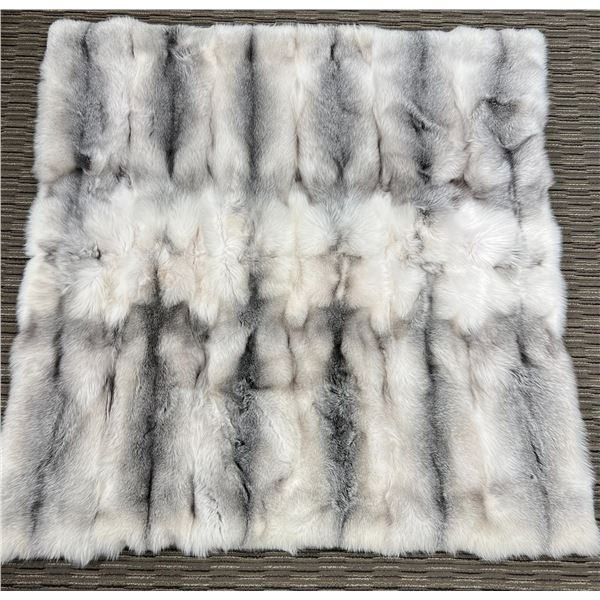 HYDE FUR: Exceptional Natural Shadow Blue Frost Fox Blanket