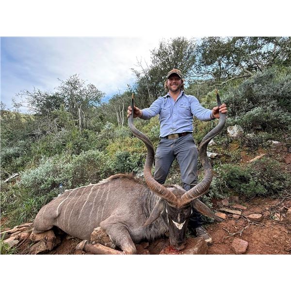 SPECIAL RAFFLE-2: 9-Day Plains Game Safari in South Africa