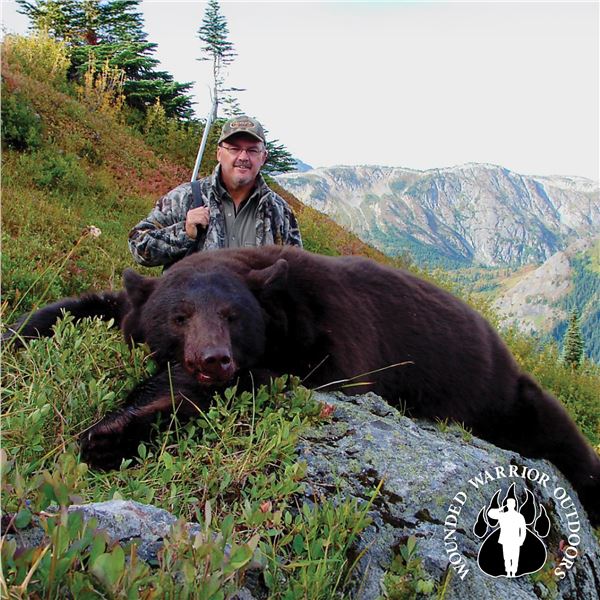 6-DAY FALL MOUNTAIN BLACK BEAR HUNT IN B.C. FOR 1 HUNTER & 1 WARRIOR